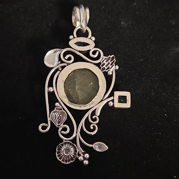 Elegant Silver Pendant with Blue and Green Accents - Picture 7 of 8